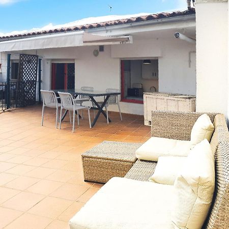 Апартаменты Casa Lola - Terraza Panoramica En El Centro Del Pueblo Сан-Жоан-де-лес-Абадессес Экстерьер фото